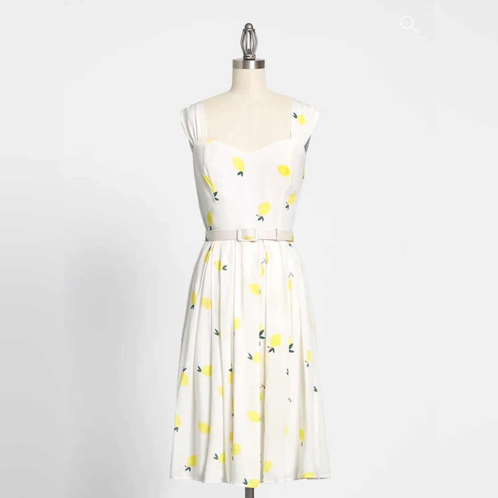 NWT ModCloth x Collectif Sippin' Lemonade Belted Dress